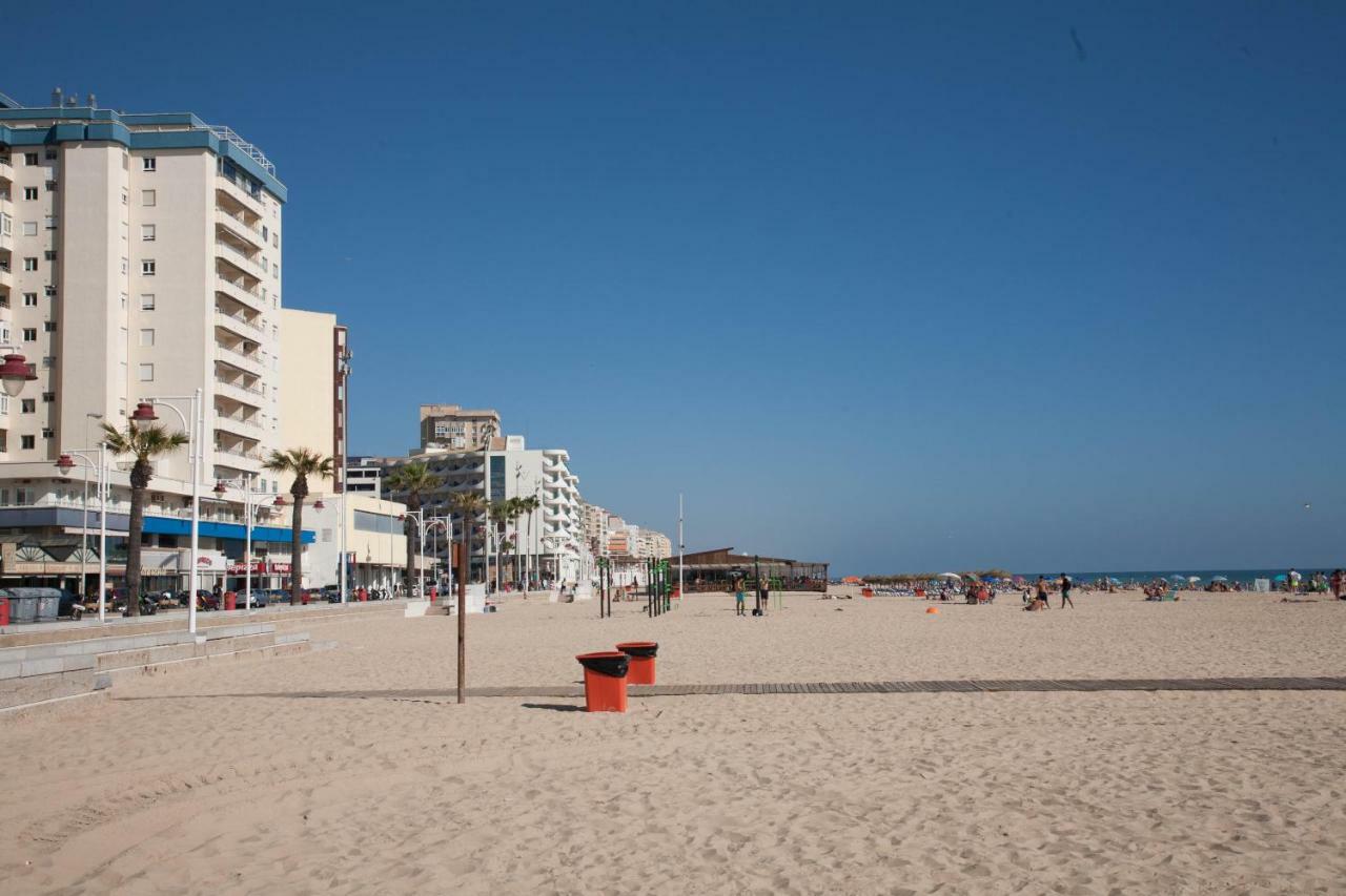 Sunset Victoria Beach Cádiz Exterior photo